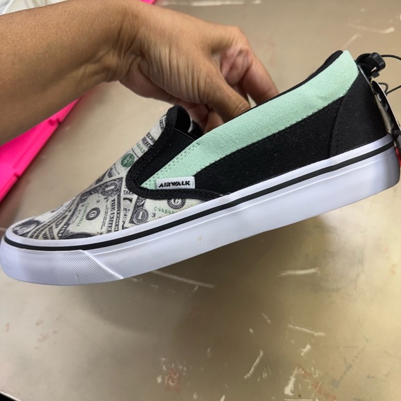 Airwalk Mint and Black Slip-On Shoes - Picture 5 of 5